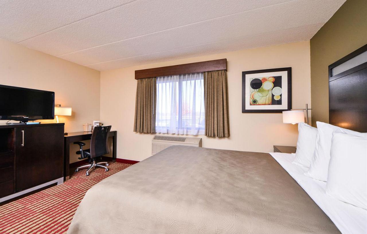 Best Western Germantown Inn Bagian luar foto