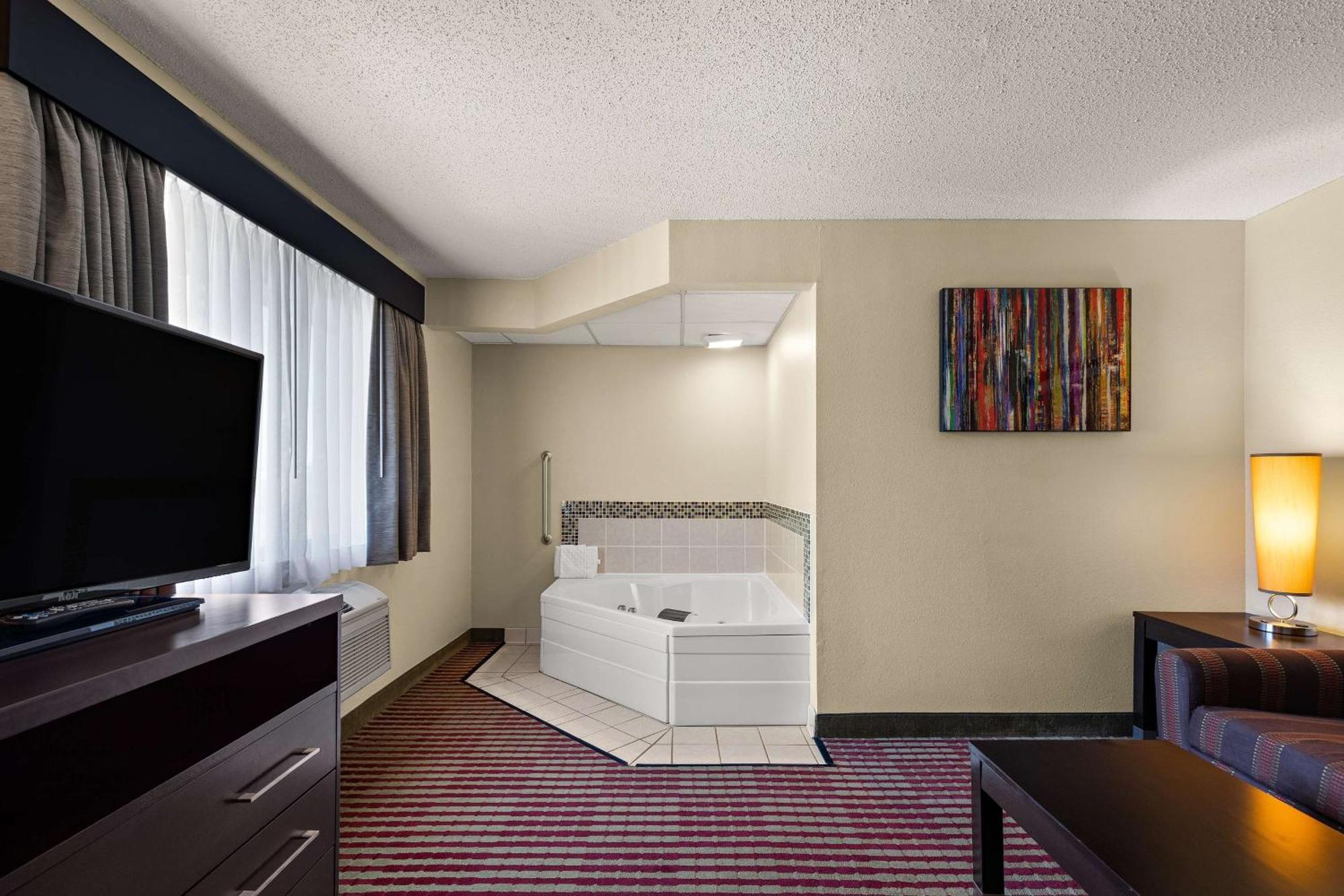 Best Western Germantown Inn Bagian luar foto