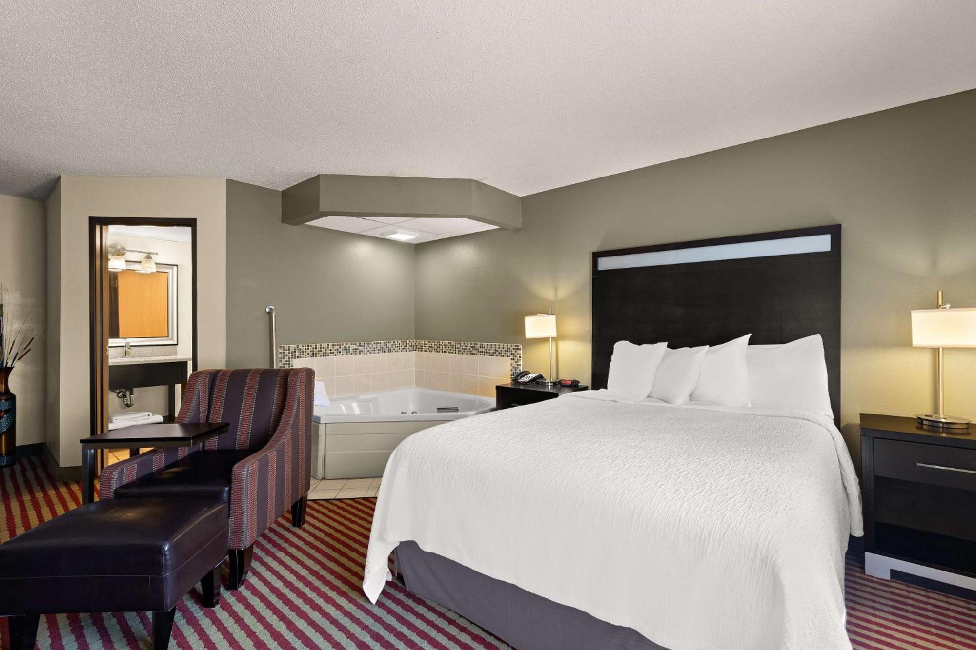 Best Western Germantown Inn Bagian luar foto