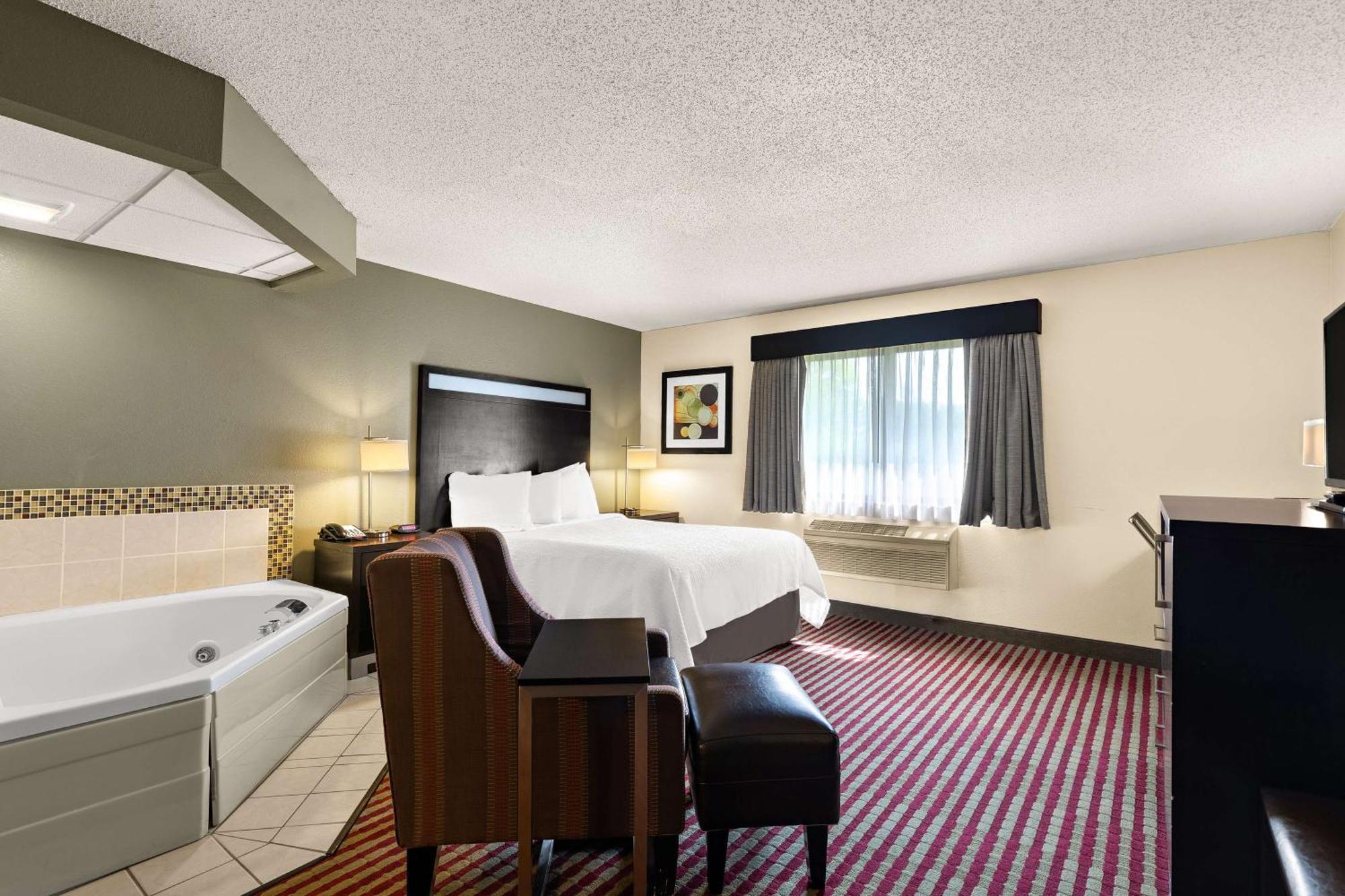 Best Western Germantown Inn Bagian luar foto